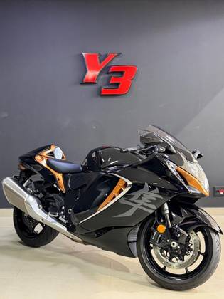 SUZUKI HAYABUSA GSX1300RA SUZUKI HAYABUSA GSX1300RA